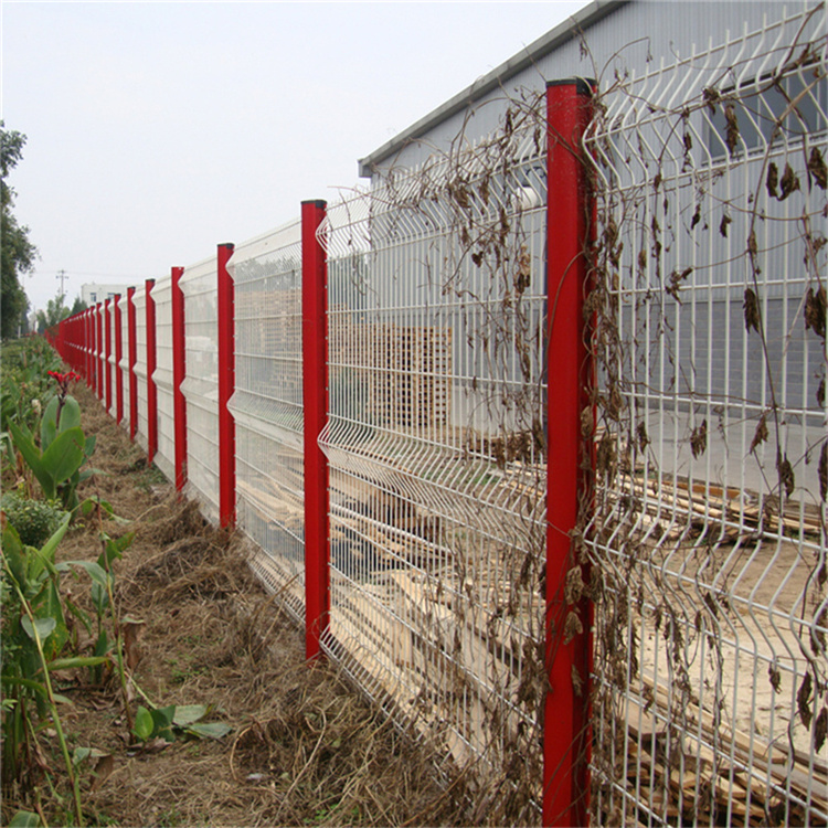 四川桃型柱護(hù)欄網(wǎng)