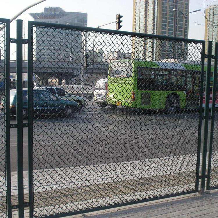 組裝式運(yùn)動(dòng)場圍網(wǎng)